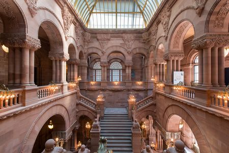 New York State Capitol | National Landmark | Maurice D. Hinchey Hudson ...